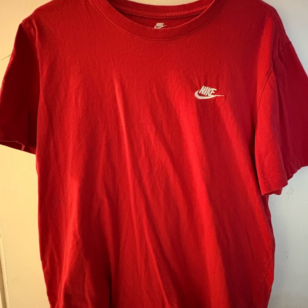 Nike Men's Classic Red Tee